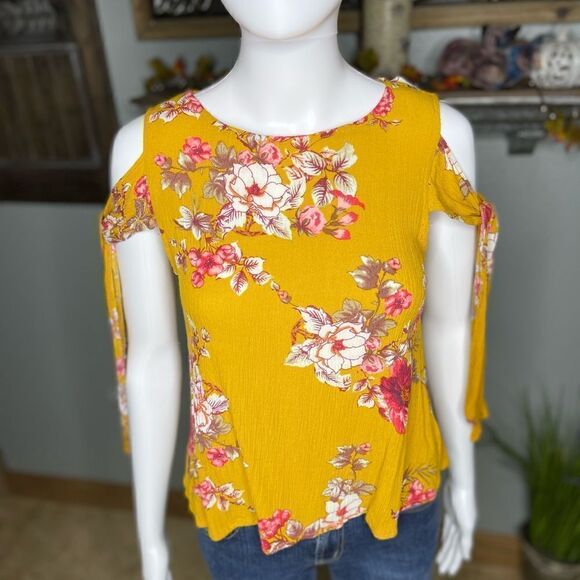 Bebop Yellow Cold Shoulder Blouse Top - Picture 5 of 12